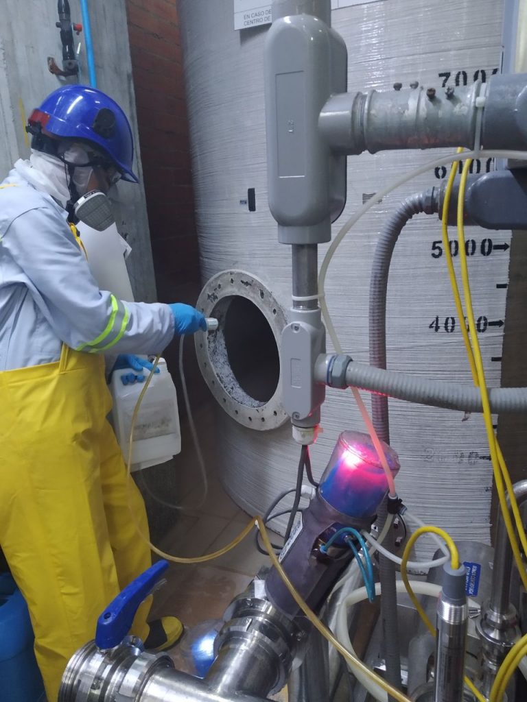 Limpieza especializada de equipos industriales_3